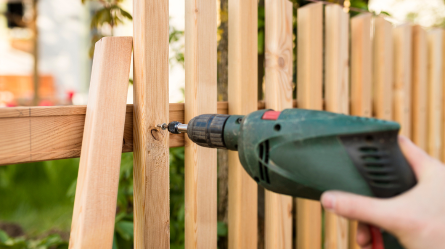 Essential Tools Every Fence Installer Should Have in Their Toolkit